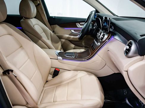 Used 2022 Mercedes-Benz GLC 300 GLC 300 image 15