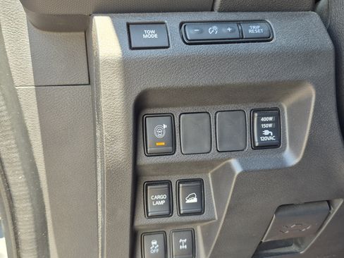 Used 2024 Nissan Frontier PRO-4X w/ Pro Convenience Package AWD/4WD image 35