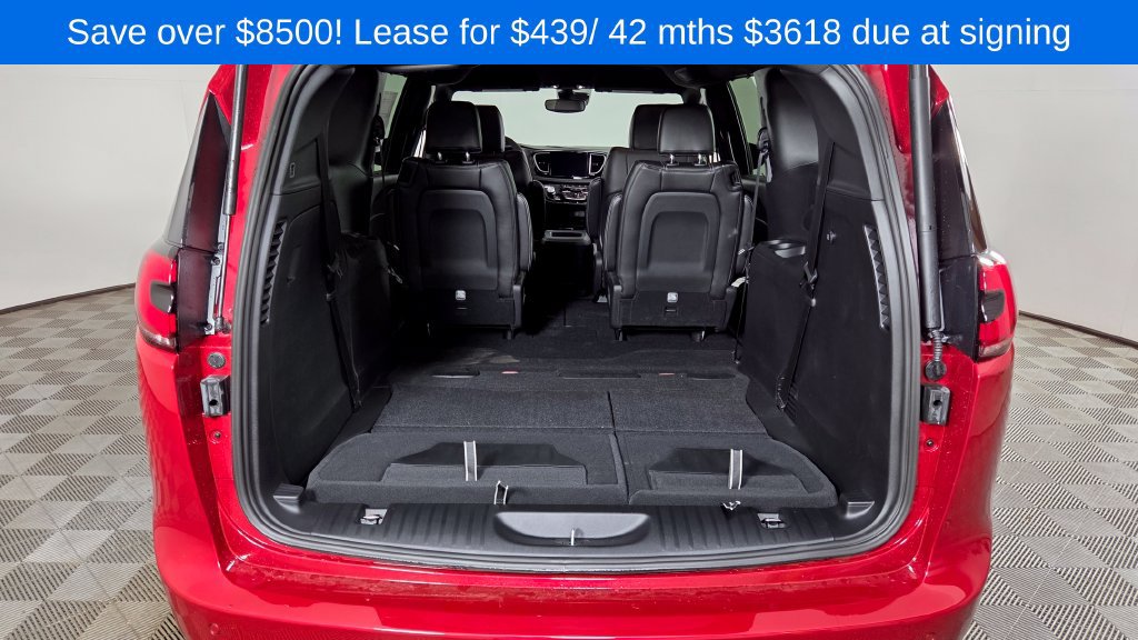 New 2026 Chrysler Pacifica Select w/ S Appearance Package FWD image 10