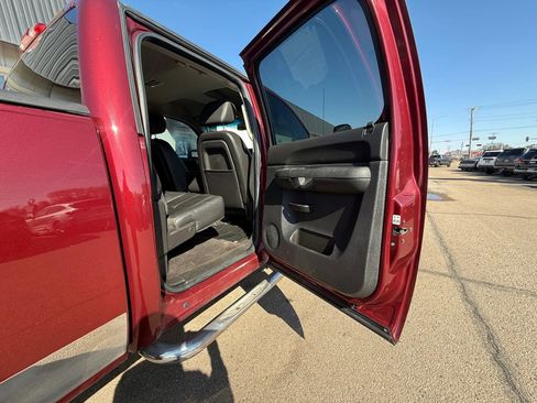 Used 2009 Chevrolet Silverado 3500 LT w/ Interior Plus Package image 12