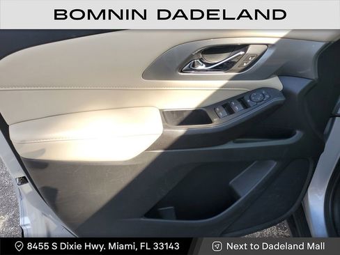 Used 2022 Chevrolet Traverse LS image 15