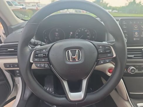 Used 2021 Honda Accord Touring image 16
