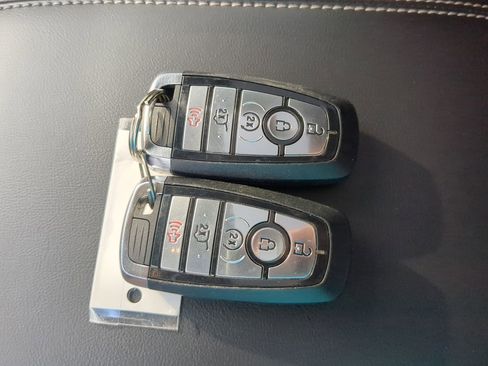 Certified 2022 Ford Explorer Limited w/ Equipment Group 301A image 28