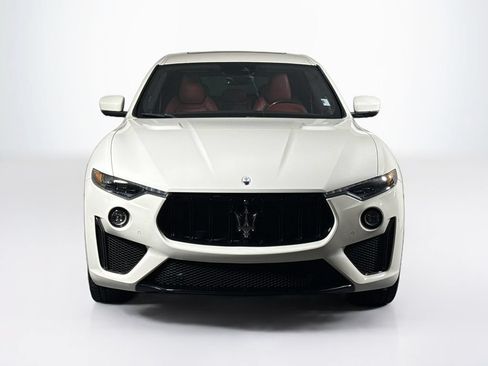Used 2022 Maserati Levante Trofeo AWD/4WD image 8