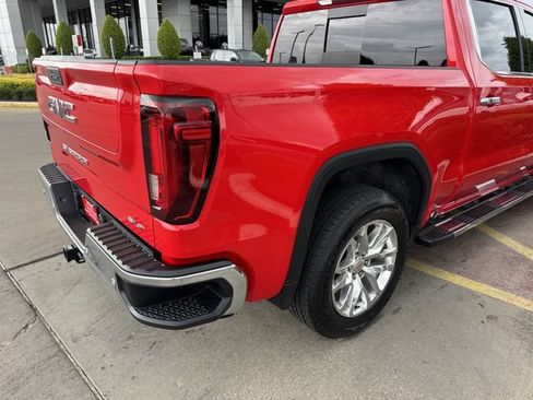 Used 2021 GMC Sierra 1500 SLT RWD image 7