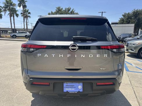 Used 2024 Nissan Pathfinder SV FWD image 6