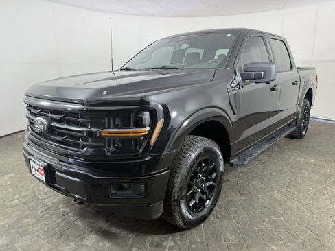 Used 2024 Ford F150 XLT w/ XLT Black Appearance Package AWD/4WD image 3