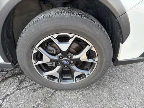 Used 2019 Subaru Crosstrek 2.0i Premium image 2