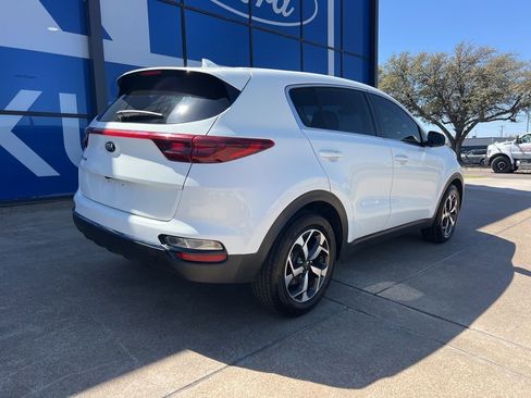 Used 2021 Kia Sportage LX image 8