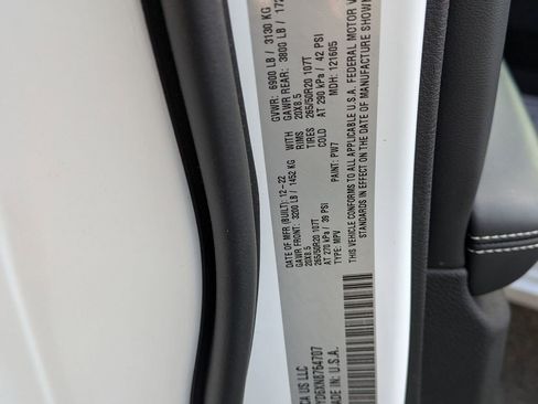 Used 2022 Jeep Grand Cherokee Overland w/ Advanced Protech Group III image 36