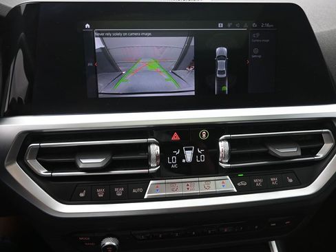 Used 2022 BMW 330i Sedan image 4