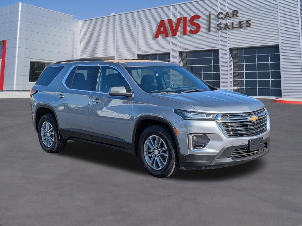 Used 2023 Chevrolet Traverse LT AWD/4WD image 3