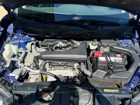 Used 2019 Nissan Rogue SV AWD/4WD image 17