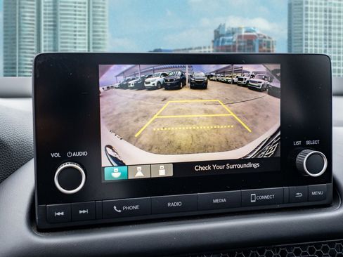 Used 2023 Honda HR-V LX image 32