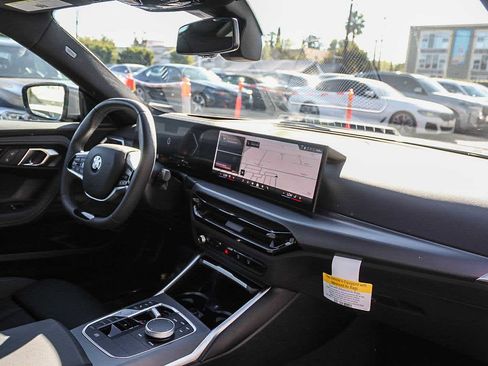 Used 2025 BMW 230i Coupe w/ Premium Package image 15