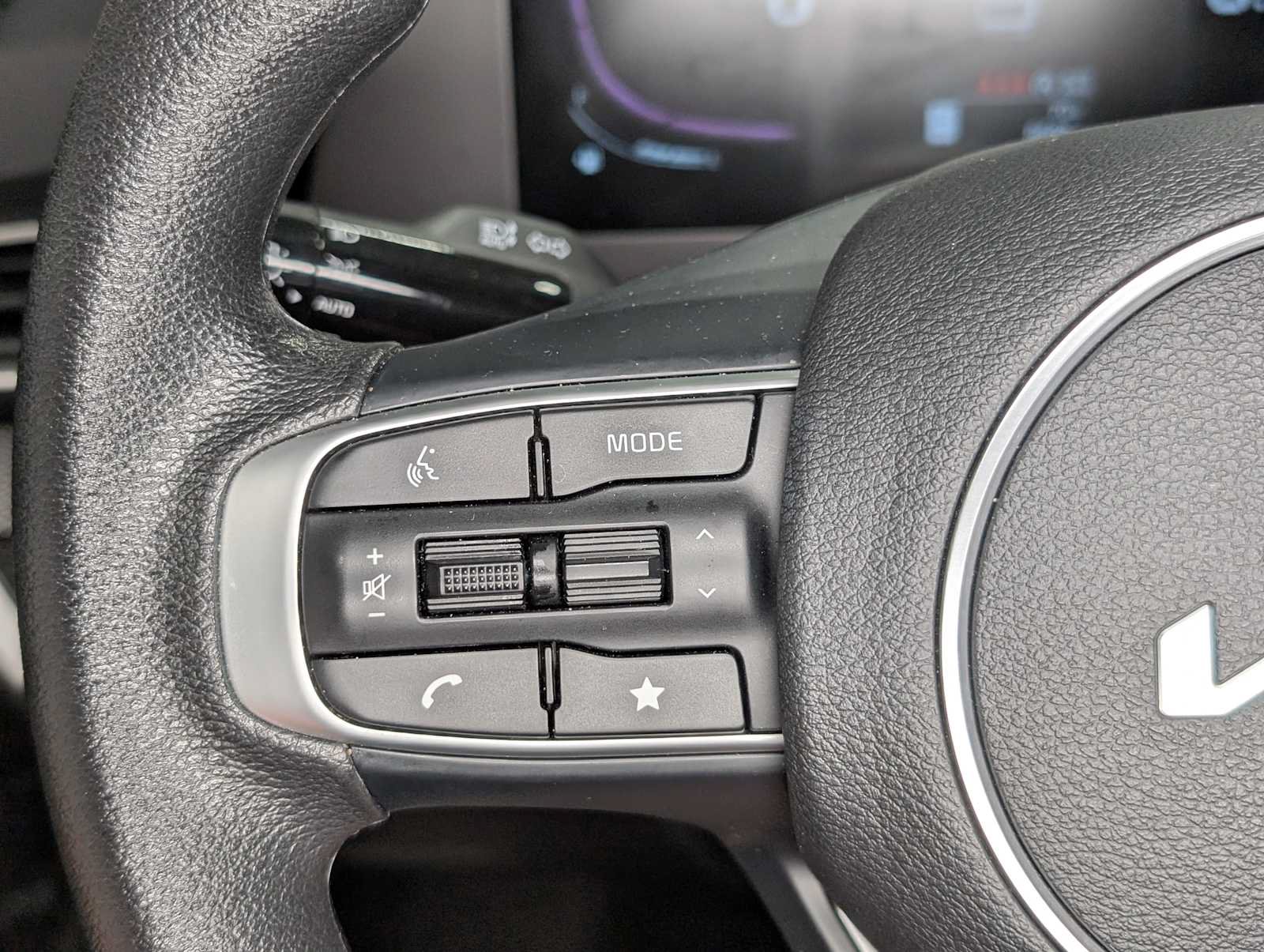 Certified 2025 Kia Sportage LX AWD/4WD image 34