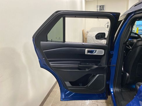 Used 2020 Ford Explorer ST w/ ST High-Performance Pack image 9