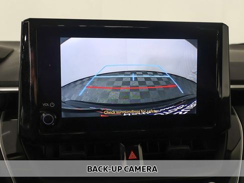 Used 2024 Toyota Corolla LE image 4