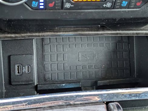 Used 2021 Ford Expedition Max Limited image 28