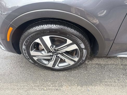 Used 2022 Kia Sorento SX Prestige w/ Panoramic Sunroof Package image 14