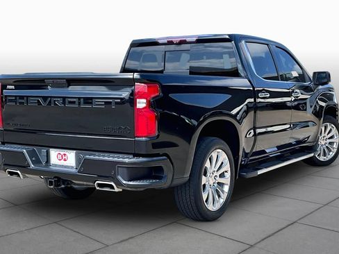 Used 2022 Chevrolet Silverado 1500 High Country w/ Technology Package image 13