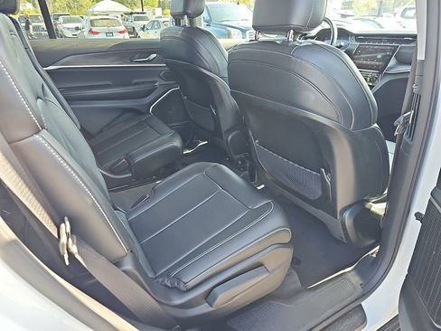 Used 2021 Jeep Grand Cherokee L Limited image 14