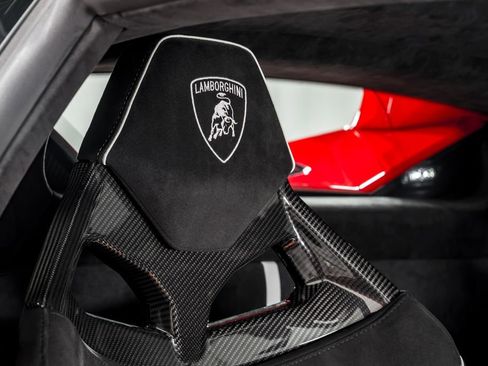 Used 2023 Lamborghini Huracan Tecnica image 36