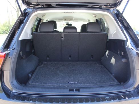 Used 2022 Volkswagen Tiguan SE image 25