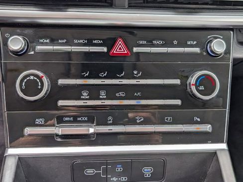 Used 2024 Hyundai Santa Fe SE image 21