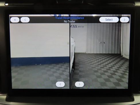 Used 2025 Ford F150 XLT w/ Equipment Group 302A MID image 19