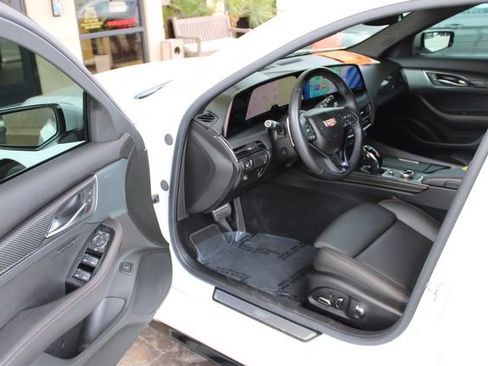 Used 2025 Cadillac CT5 Sport RWD image 11