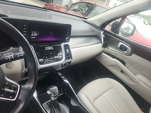 Used 2022 Kia Sorento SX FWD image 11