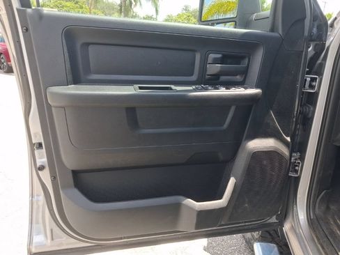 Used 2024 RAM 2500 Tradesman w/ Chrome Appearance Group AWD/4WD image 26