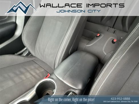 Used 2020 Ford Mustang Coupe image 18