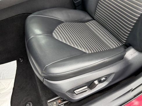 Used 2018 Toyota Camry SE image 17