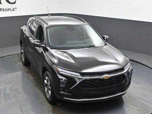 New 2026 Chevrolet Trax LT image 25