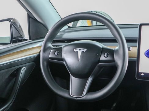 Used 2023 Tesla Model Y Long Range AWD/4WD image 12
