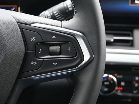 New 2026 Chevrolet Trax LT w/ Driver Confidence Package image 32