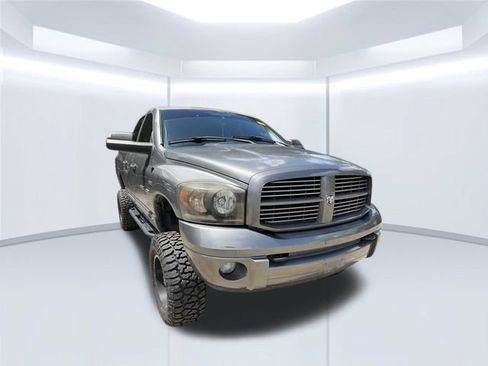 Used 2006 Dodge Ram 2500 Truck SLT AWD/4WD image 3