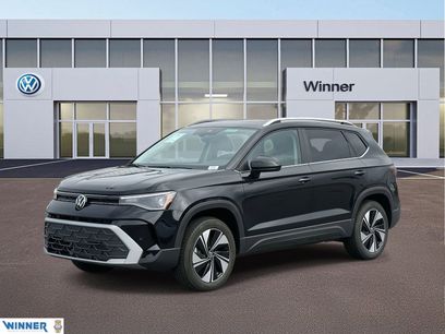 New 2025 Volkswagen Taos SE