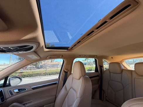 Used 2012 Porsche Cayenne Sport Utility 4D image 12