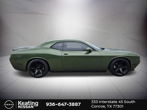 Used 2021 Dodge Challenger SXT w/ Blacktop Package RWD image 9