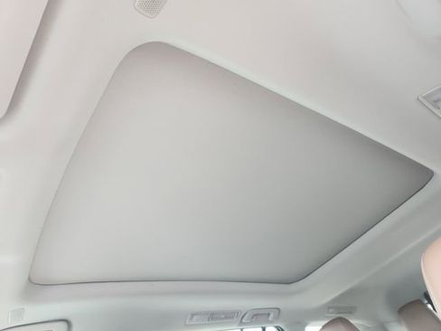 New 2026 Toyota Grand Highlander Platinum AWD/4WD image 23