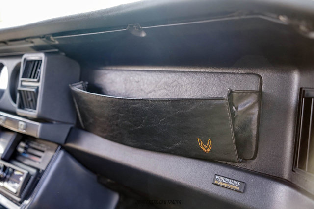 Used 1992 Pontiac Firebird Formula RWD image 40