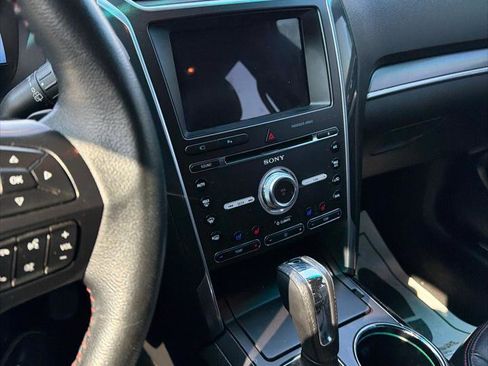 Used 2016 Ford Explorer Sport w/ Equipment Group 401A image 9