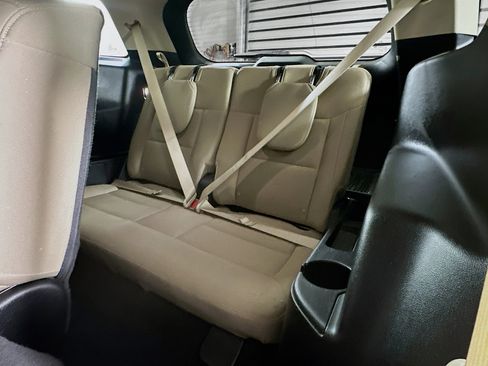 Used 2021 Ford Explorer 2WD image 28