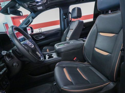 Used 2023 GMC Yukon XL AT4 w/ AT4 Premium Plus Package image 11