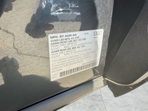 Used 2019 Audi e-tron Prestige w/ Prestige Package image 35