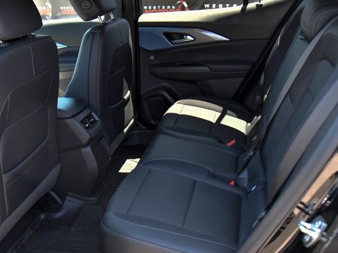 Used 2025 Chevrolet Equinox EV LT FWD image 43