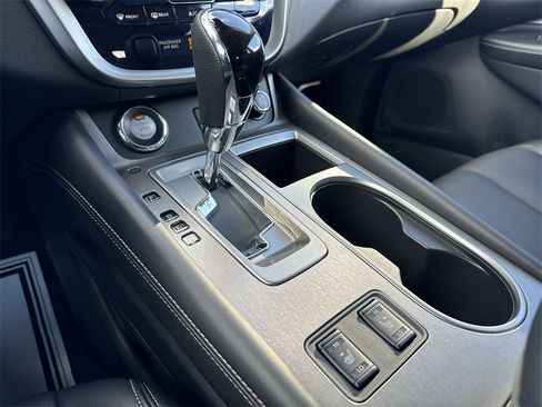 Used 2024 Nissan Murano SL image 20